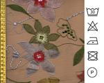 Organza color negro bordada con flores
