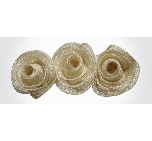 Flor triple de sinamay