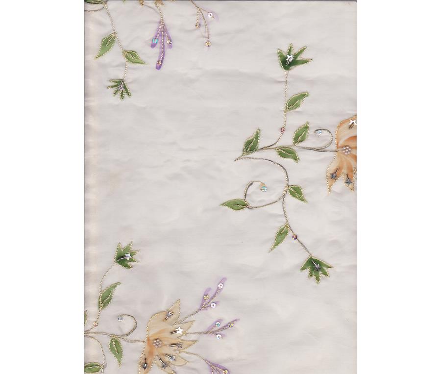 Organza de seda blanco roto con  flores pintadas y bordadas