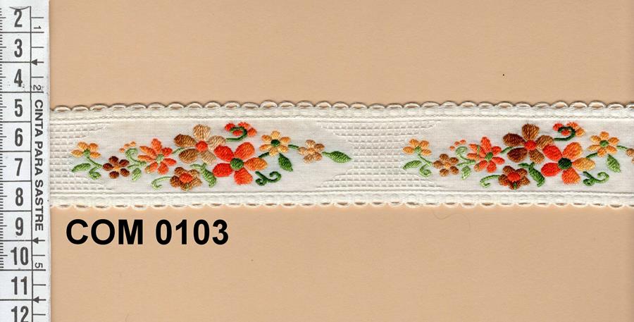 Tapacostura color hueso con bordado floral multicolor