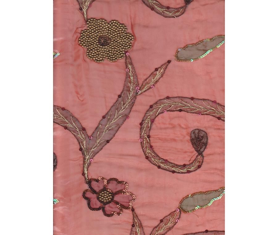 Georgette de seda caldera con flores recortadas y bordadas 
