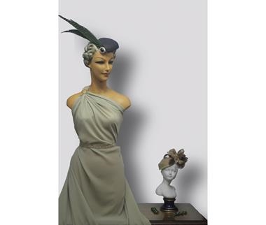 Crepé verde oliva claro | 0060 | Tejidos, telas, complementos, tocados,sombrerería, plumas, tiras, encajes, bordados, botones, moda.