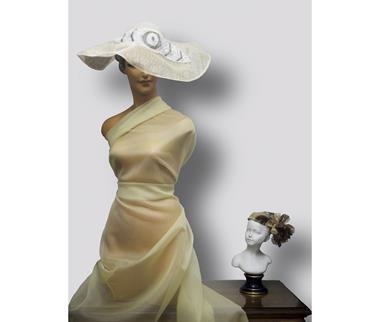 Organza vainilla | 0101 | Tejidos, telas, complementos, tocados,sombrerería, plumas, tiras, encajes, bordados, botones, moda.