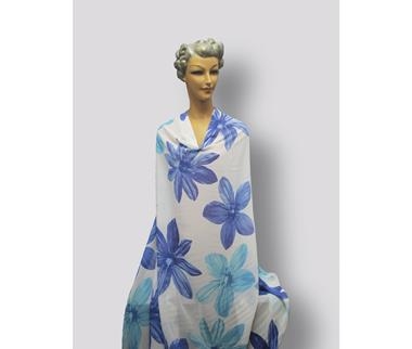 Crepé estampado con grandes flores en gamas de azul y celeste | E0002 | Tejidos, telas, complementos, tocados,sombrerería, plumas, tiras, encajes, bordados, botones, moda.