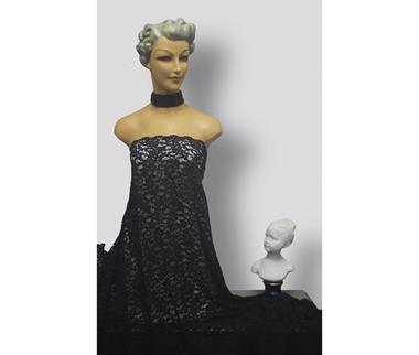 Encaje de guipur negro con motivo floral y dos blondas | ENC-020 | Tejidos, telas, complementos, tocados,sombrerería, plumas, tiras, encajes, bordados, botones, moda.