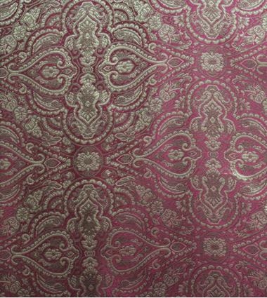 Jacquard rojo con motivos ornamentales en color dorado. | J008 | Tejidos, telas, complementos, tocados,sombrerería, plumas, tiras, encajes, bordados, botones, moda.