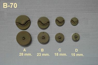 Botón color camel  con dos texturas y motivo dorado  | B70 | Tejidos, telas, complementos, tocados,sombrerería, plumas, tiras, encajes, bordados, botones, moda.